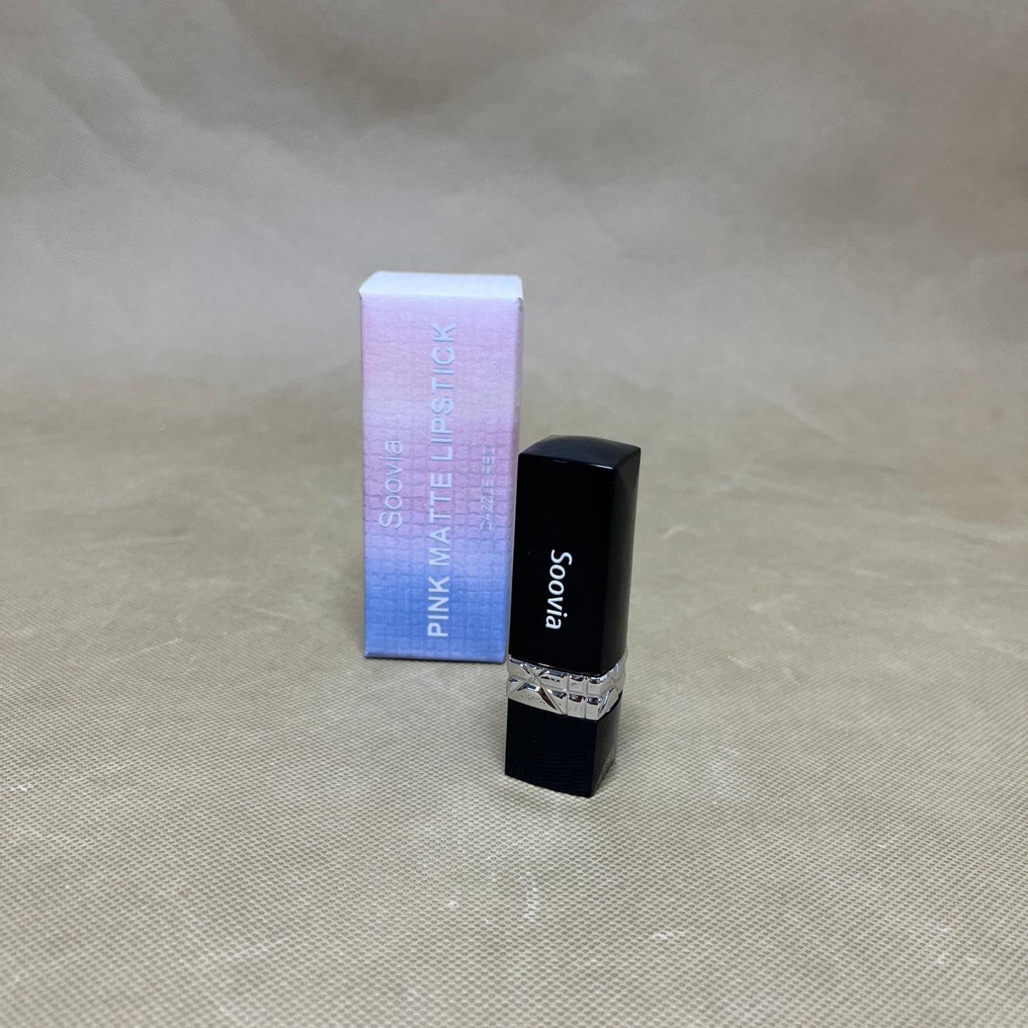 Soovia Cosmetics, Smudge-Resistant & Luminous Finish ,Up To 18HR Comfort