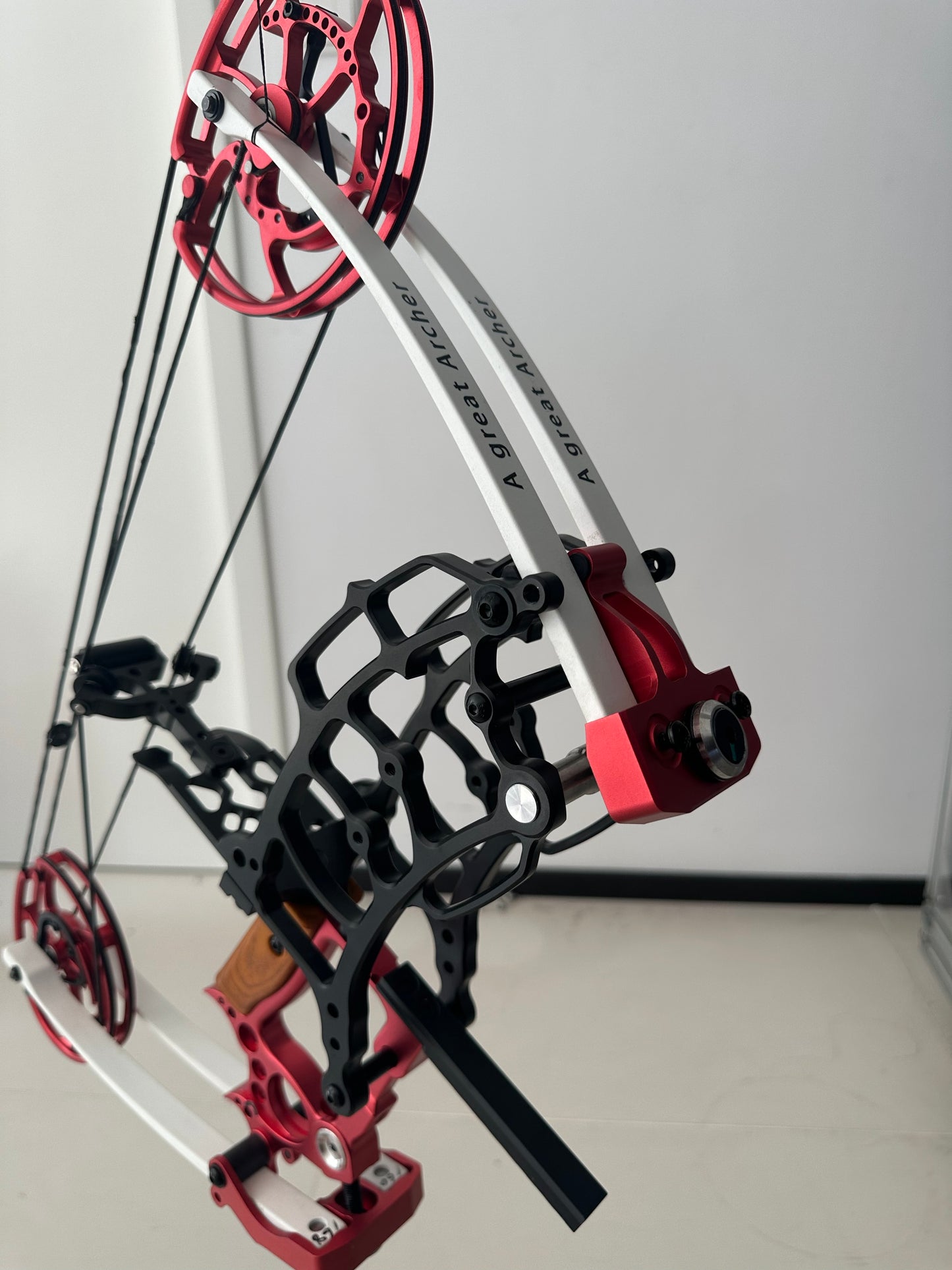 A great Archer bows for archery ,Compound Bow Archery for Youth and Beginner, Right Handed