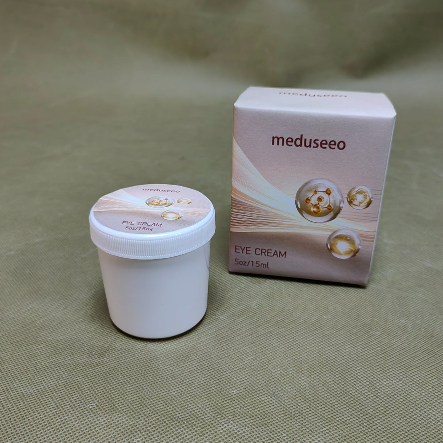 meduseeo Eye cream,Daily Wrinkle Cream, Anti Aging Skin Care Treatment Women and Men