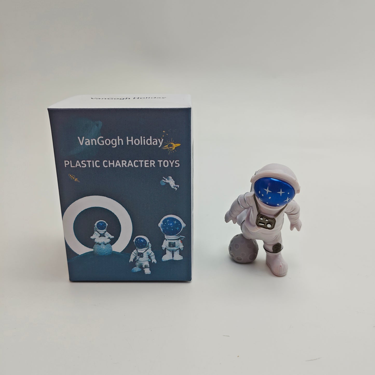 VanGogh Holiday  Plastic character toys ,Astronaut Decor, Cake Topper Spaceman Statues