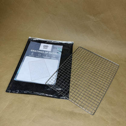 oioi   Gratings of metal, Heavy Duty Nonstick Mesh Grilling Mats ,Reusable and Easy to Clean , Works on Gas, Charcoal