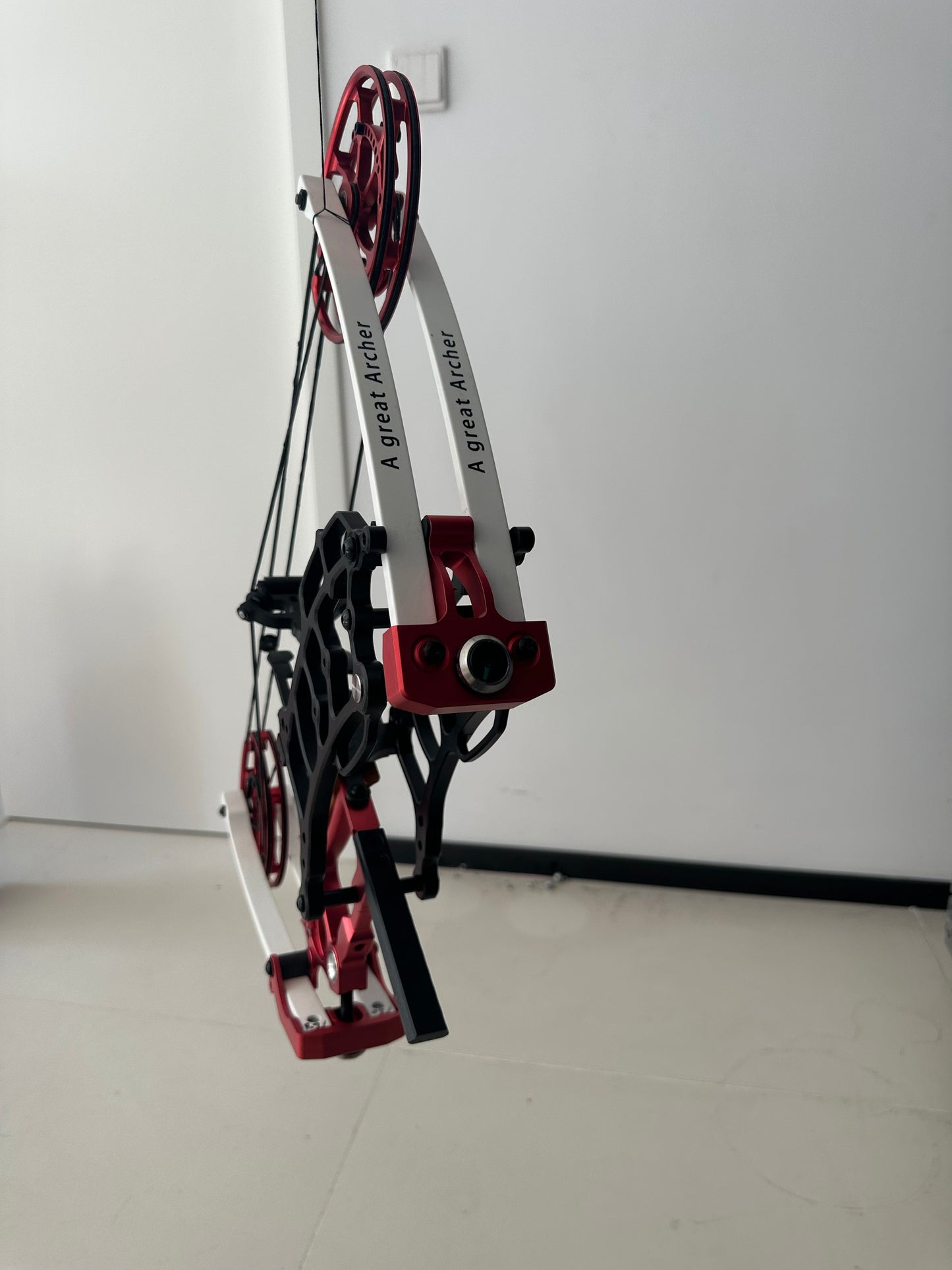 A great Archer   bows for archery ,Compound Bow Archery for Youth and Beginner, Right Handed