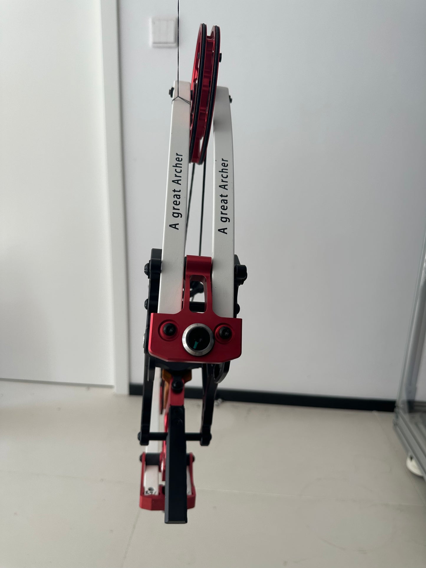 A great Archer   bows for archery ,Compound Bow Archery for Youth and Beginner, Right Handed