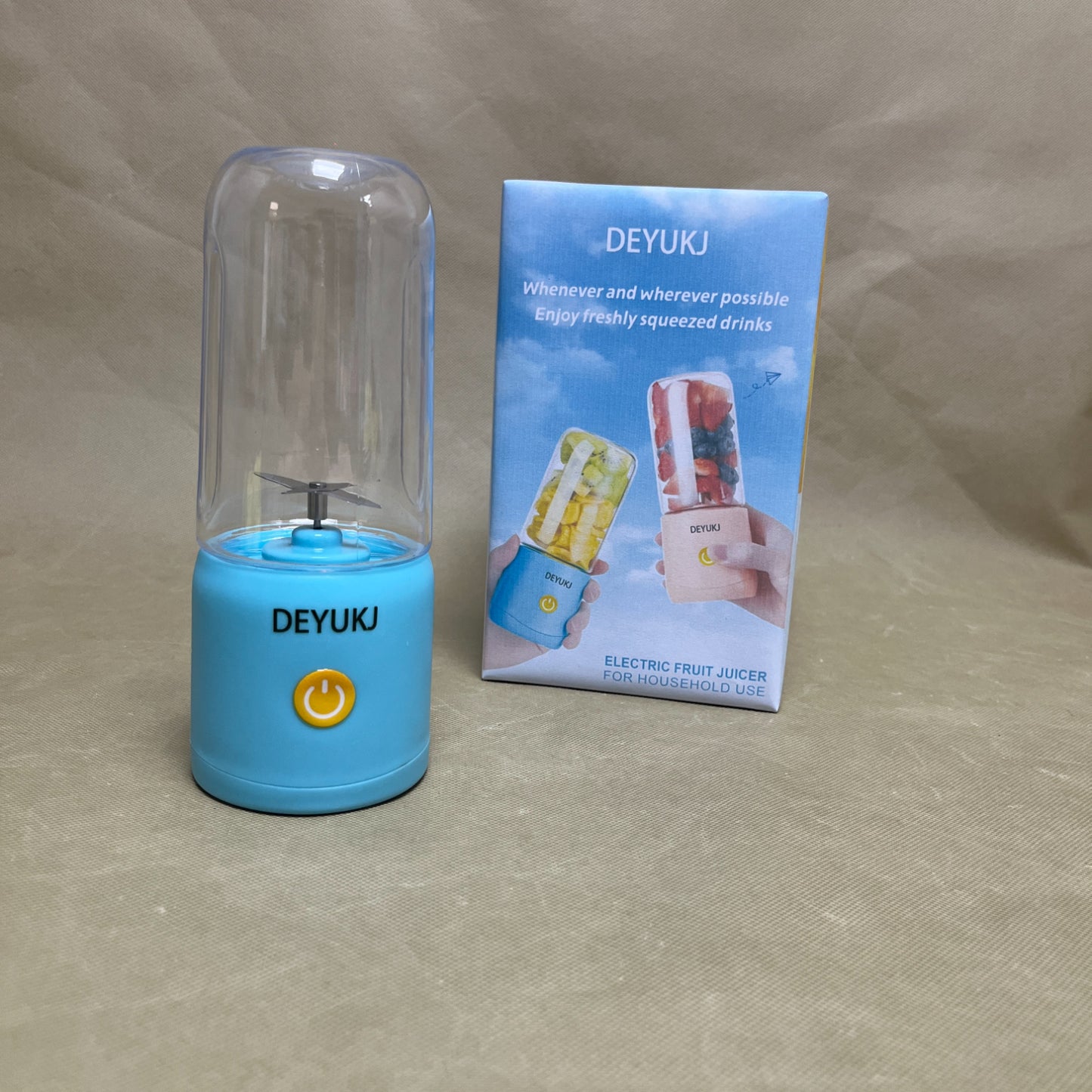 DEYUKJ    Electric juice extractors ,USB Rechargeable Personal Size Blenders, Smoothie Blender with 4 Blades for Protein & Shakes
