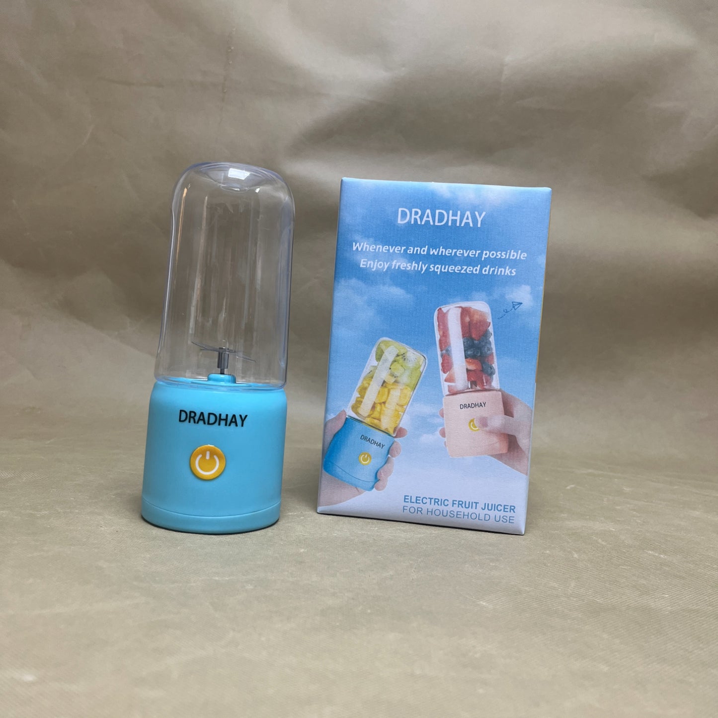 DRADHAY  Electric Fruit Juicer ,Portable and Rechargeable Battery Juice Blender,  USB Rechargeable, Mini Juicer