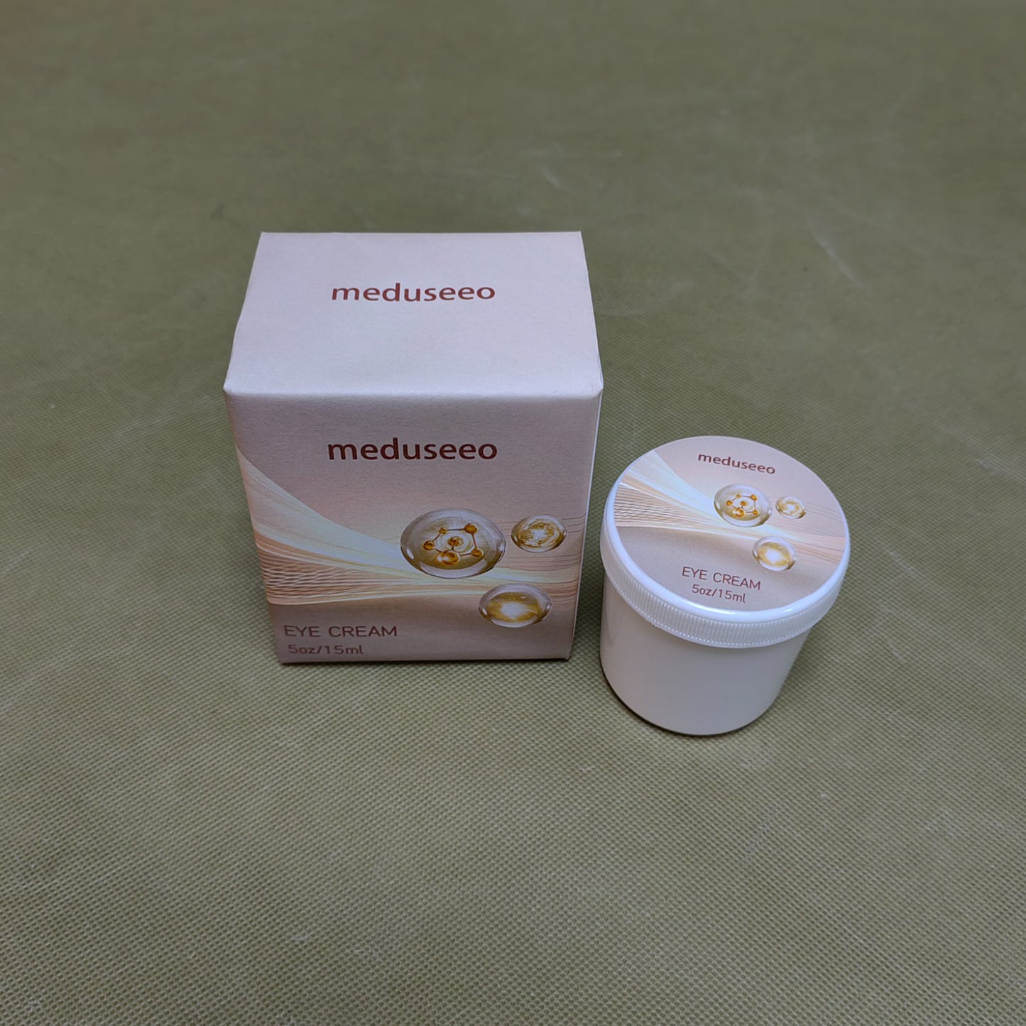 meduseeo Eye cream,Daily Wrinkle Cream, Anti Aging Skin Care Treatment Women and Men