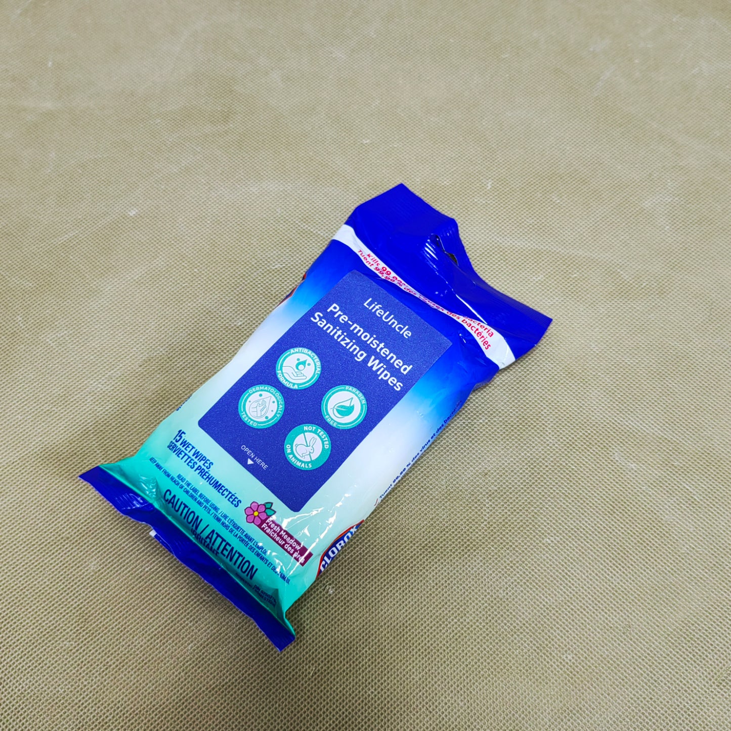 LifeUncle Sanitizing wipes, Multi-Surface Antibacterial Cleaning Wipes, For Disinfecting and Cleaning,for Home, School, Office